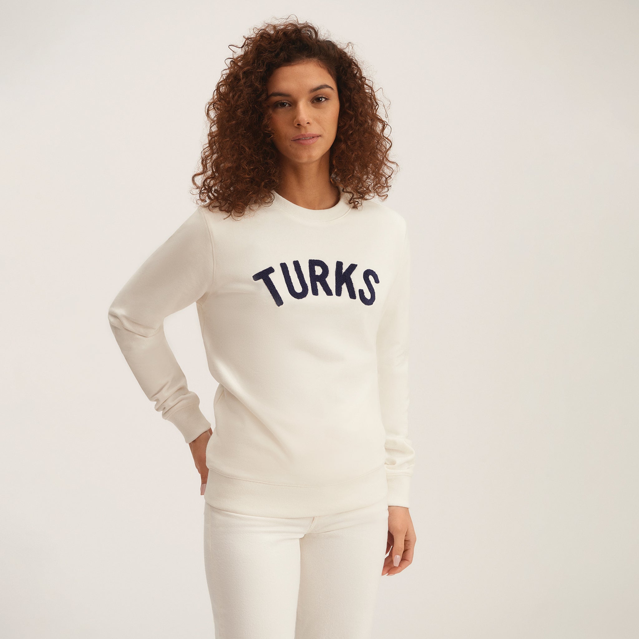 OKAICOS Crewneck Navy Chenille Turks White Front