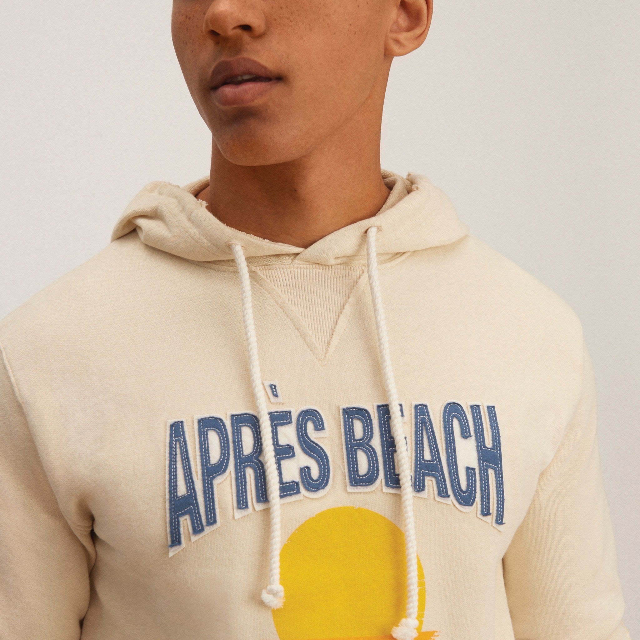 OKAICOS Hoodie Apres Beach Natural Close Up